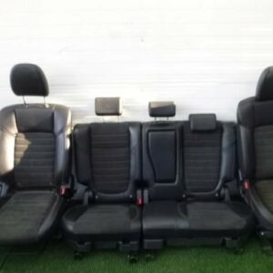 OUTLANDER III LIFT SEATS, HALF LEATHER, HALF ALCANTARA AND DOOR PANELS